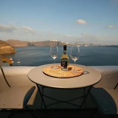 Caldera's Dream Cave House With Hot Tub & Sea View Holiday home