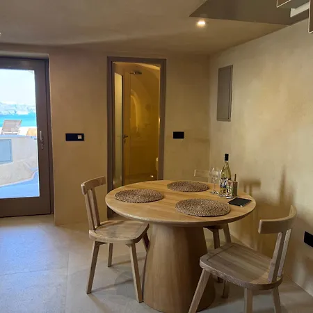 Hébergement de vacances Caldera's Dream Cave House With Hot Tub & Sea View *