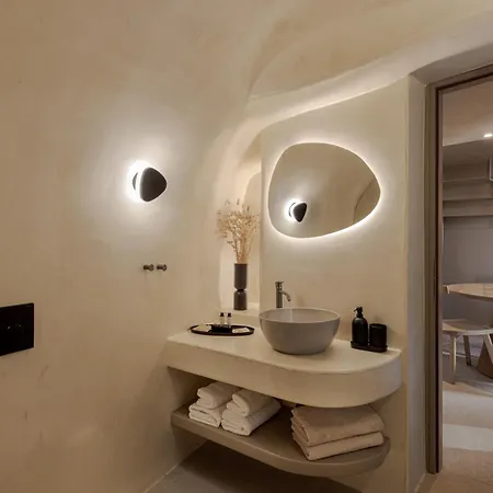 Caldera's Dream Cave House With Hot Tub & Sea View