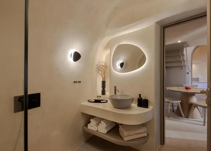 Caldera's Dream Cave House With Hot Tub & Sea View